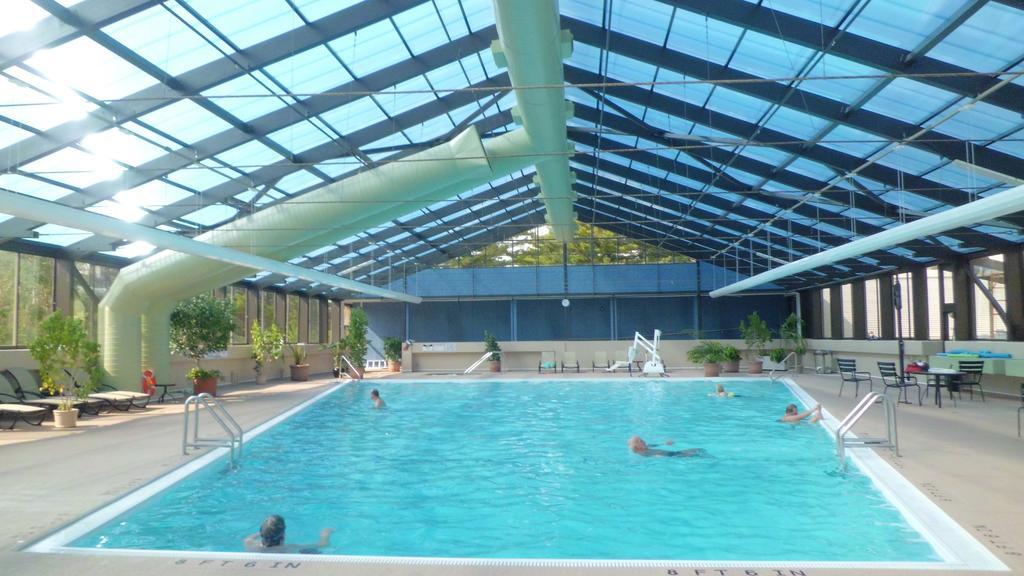 Illinois Beach Resort & Conf. Center; Best Western Premier Collection Zion Bagian luar foto