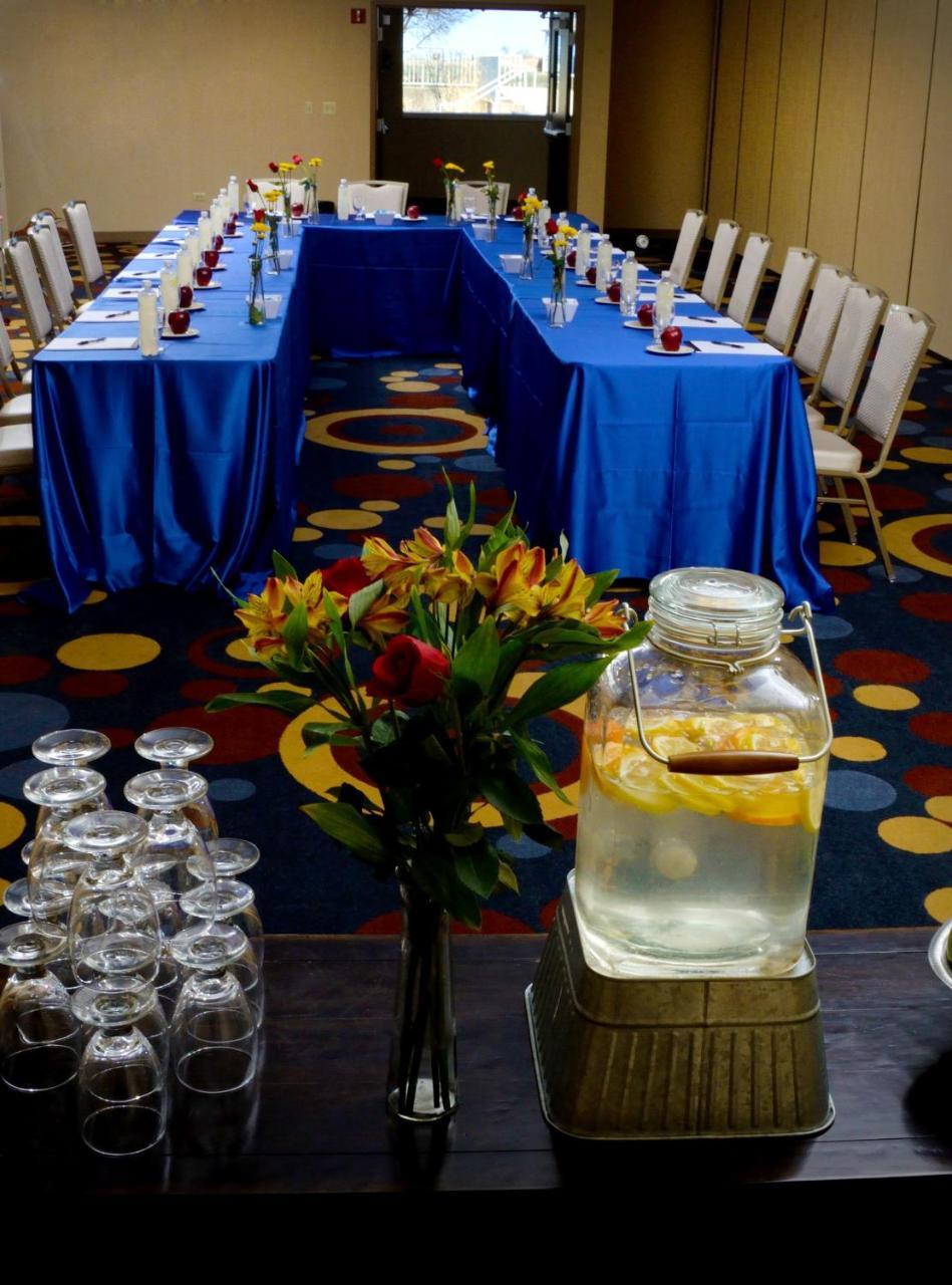 Illinois Beach Resort & Conf. Center; Best Western Premier Collection Zion Bagian luar foto