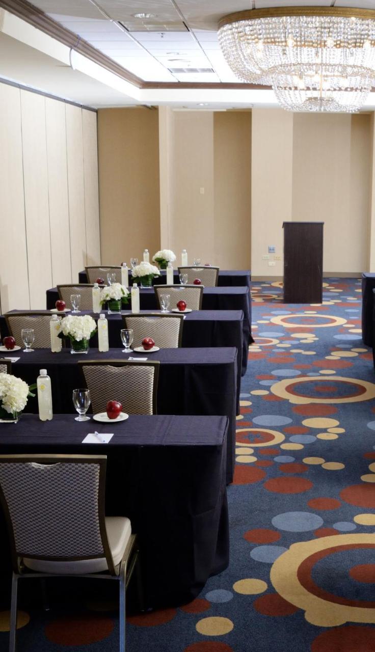 Illinois Beach Resort & Conf. Center; Best Western Premier Collection Zion Bagian luar foto